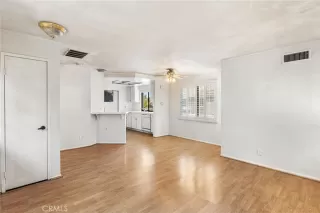 Photo #4: OC25058632 Listing 