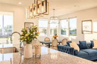 Photo #2: OC25058938 Listing