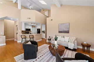 Photo #3: OC25059345 Listing 