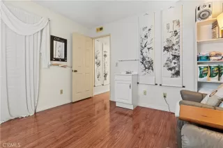 Photo #6: OC25059564 Listing 