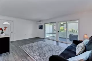 Photo #4: OC25060441 Listing