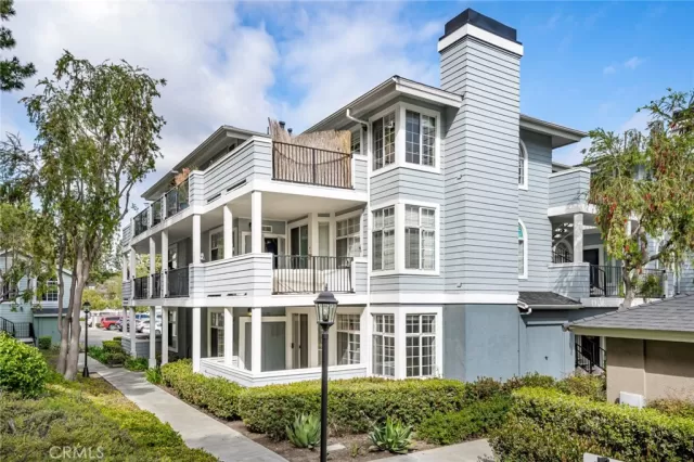 MLS: OC25061277 Condo For Sale