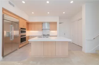 Photo #1: OC25061427 Listing 