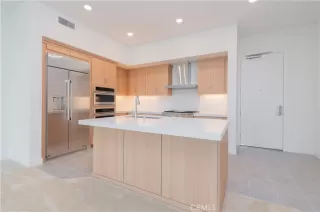 Photo #3: OC25061427 Listing 