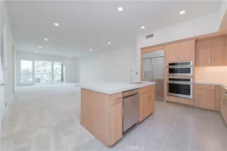 Photo #4: OC25061427 Listing 