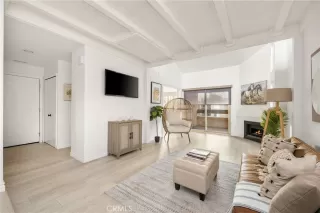 Photo #6: OC25061757 Listing 