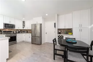 Photo #5: OC25062352 Listing 