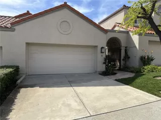 Photo #5: OC25062528 Listing 