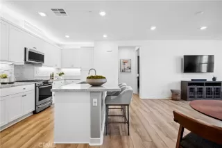 Photo #4: OC25062608 Listing