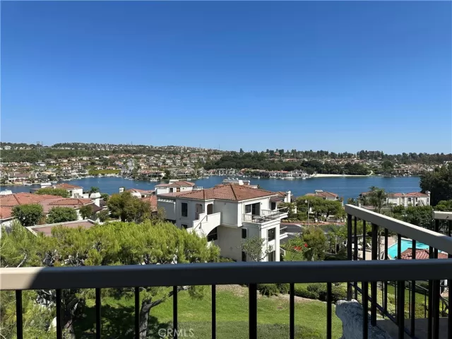 MLS: OC25062624 Condo For Sale