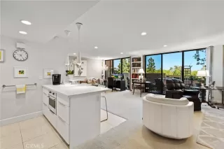 Photo #6: OC25062817 Listing 