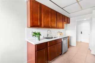 Photo #5: OC25062858 Listing 