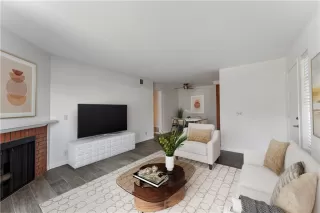 Photo #4: OC25062915 Listing 