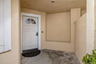 Photo #2: OC25063303 Listing 