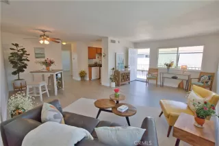 Photo #4: OC25063320 Listing