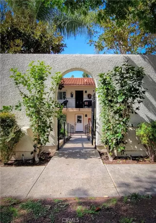 Photo #2: OC25063791 Listing