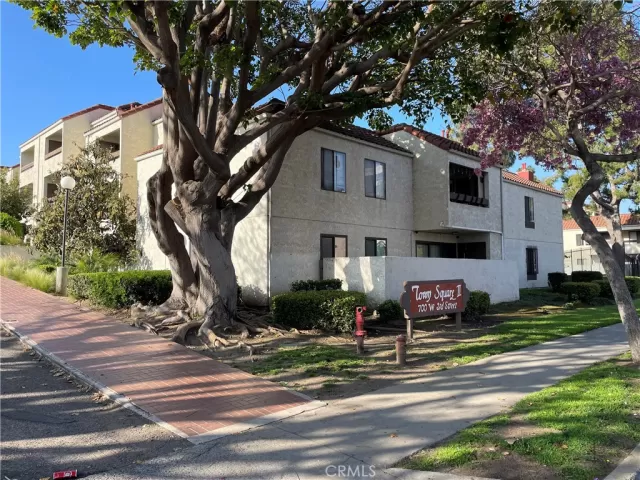 MLS: OC25063869 Condo For Sale