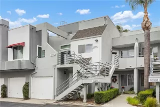 Photo #2: OC25063943 Listing 