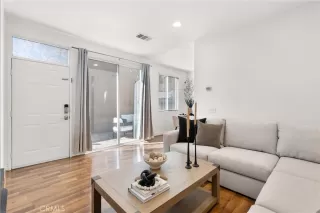 Photo #6: OC25064317 Listing