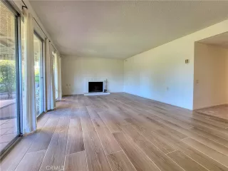 Photo #4: OC25064395 Listing 