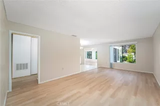 Photo #4: OC25064574 Listing 