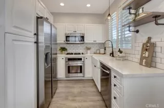 Photo #4: OC25064712 Listing