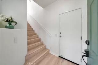 Photo #4: OC25065433 Listing