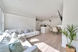 Photo #5: OC25065433 Listing