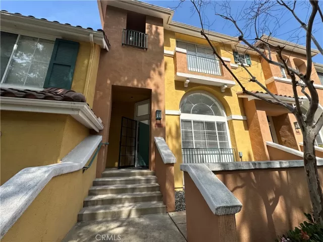 MLS: OC25065552 Condo For Sale