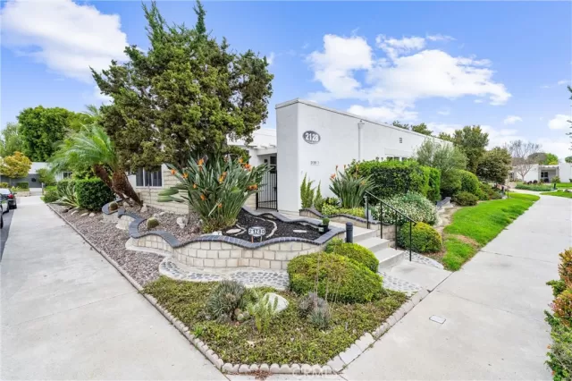 MLS: OC25065608 Condo For Sale