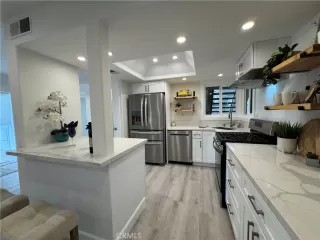 Photo #4: OC25066255 Listing 