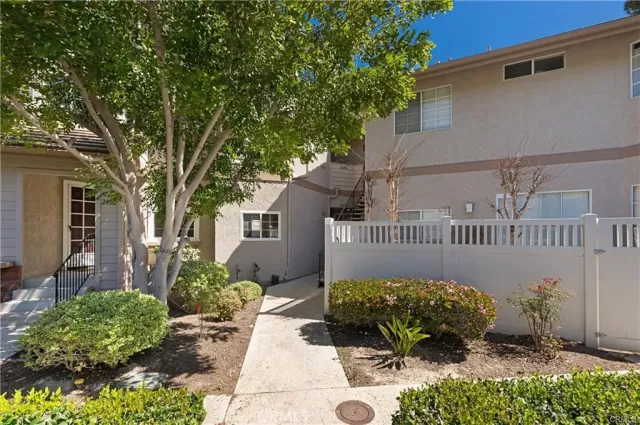 MLS: OC25066323 Condo For Sale