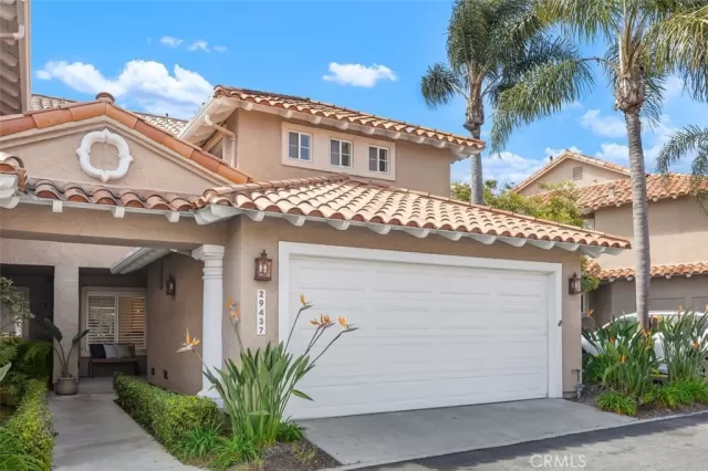 MLS: OC25067014 Condo For Sale