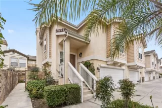 Photo #2: OC25067360 Listing 