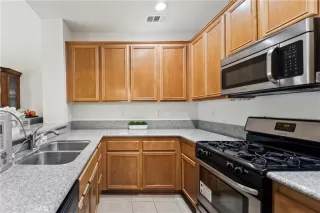 Photo #5: OC25067360 Listing 