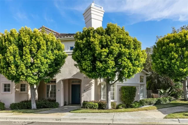 MLS: OC25067772 Condo For Sale