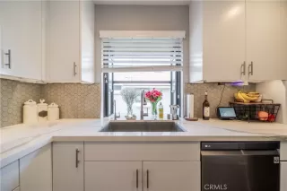 Photo #4: OC25067909 Listing