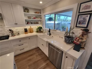 Photo #2: OC25068516 Listing 