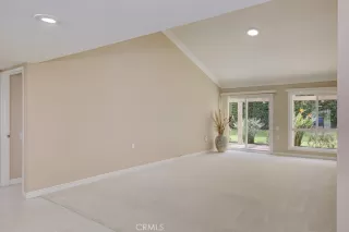 Photo #4: OC25068688 Listing