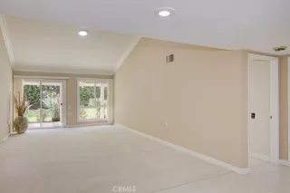 Photo #5: OC25068688 Listing