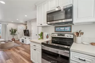 Photo #5: OC25069045 Listing 