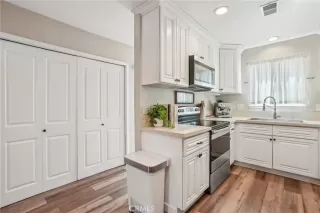 Photo #6: OC25069045 Listing 