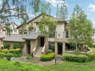 Photo #2: OC25069132 Listing 