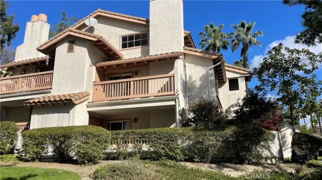 MLS: OC25070112 Condo For Sale