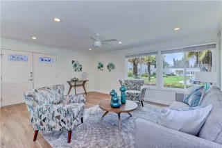 Photo #4: OC25070365 Listing