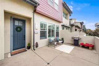 Photo #1: OC25070460 Listing