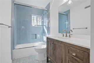 Photo #6: OC25070970 Listing 