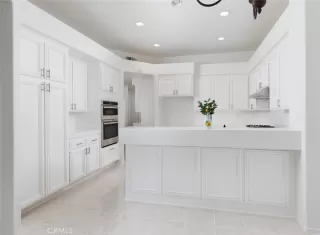 Photo #6: OC25071032 Listing