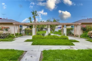 Photo #2: OC25071049 Listing 