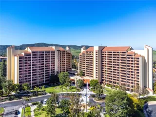 Photo #3: OC25071290 Listing